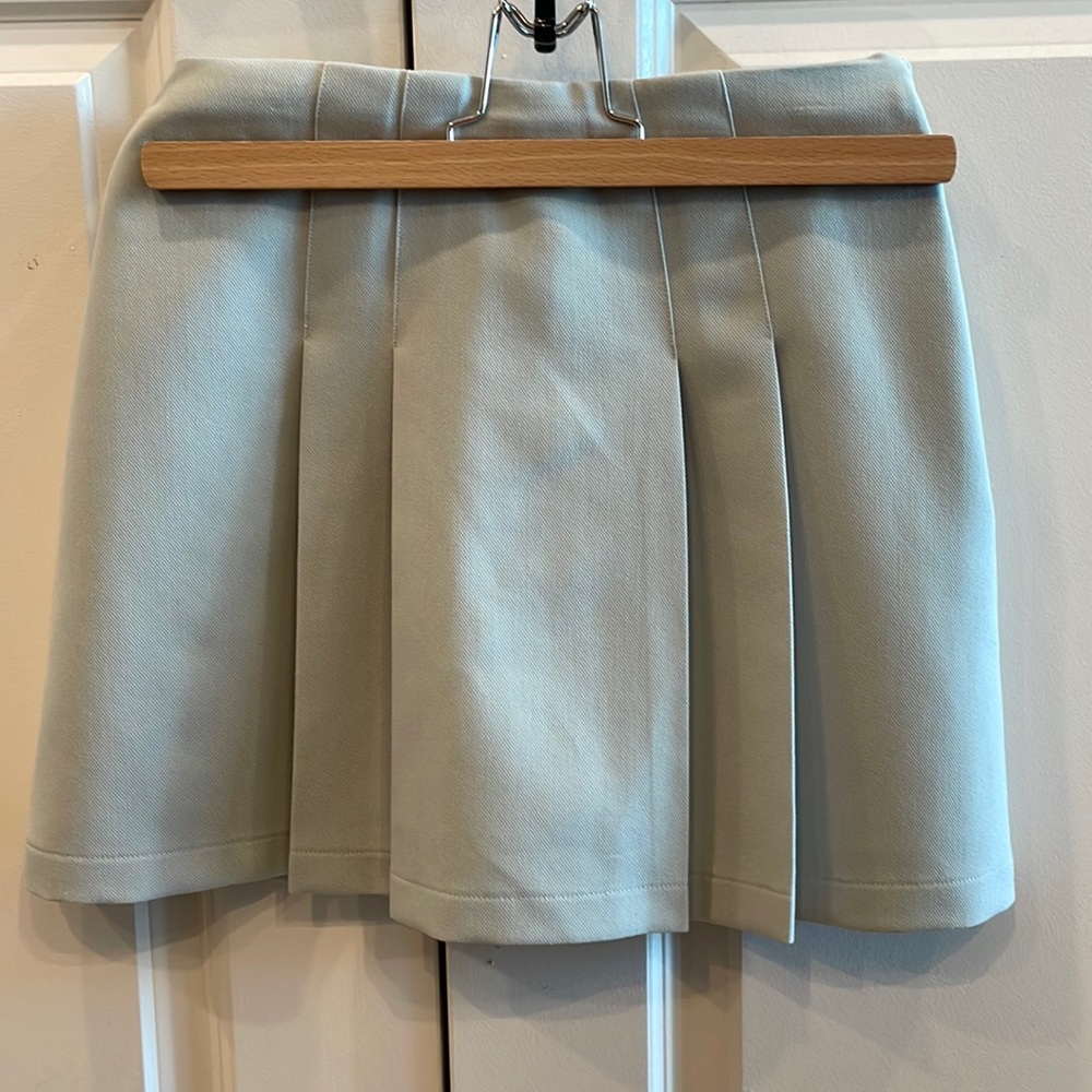 Abercrombie pleated skort (XS)